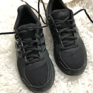 ASICS black shoes size 7